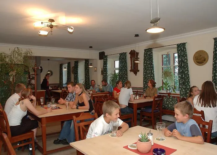 Zur Schonen Aussicht 3* فيلدكيرخن-سترهام
