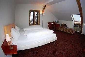 Zur Schonen Aussicht 3*