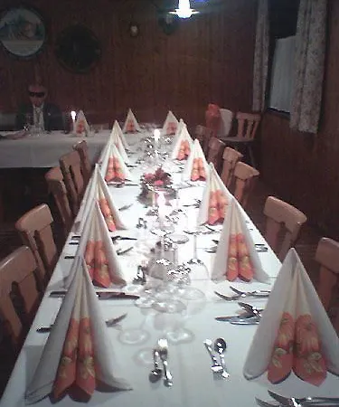 Zur Schonen Aussicht ホテル 3*